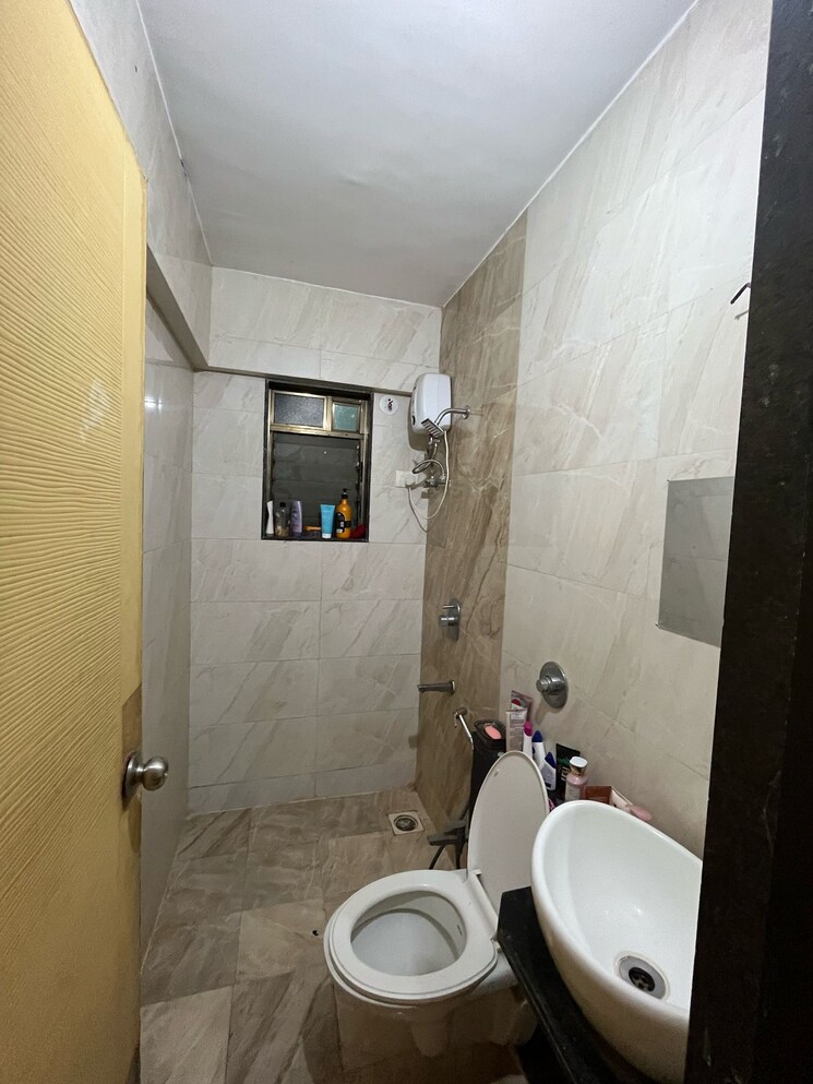 Bathroom, neelkanth-gardens 2 Bedroom 975 Sq.Ft. Apartment In Chembur Mumbai 8834960