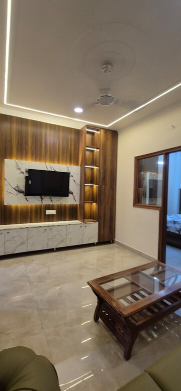 Living Room in 1.5 BHK Builder Floor at Palm Residency Chhatarpur, Chattarpur – for Rent