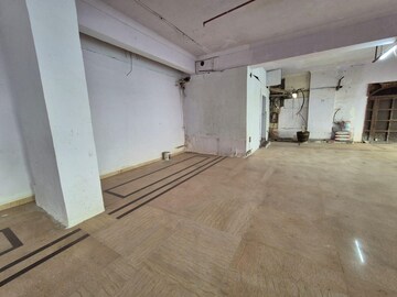 Room in  Shop at Lower Parel – for Sale