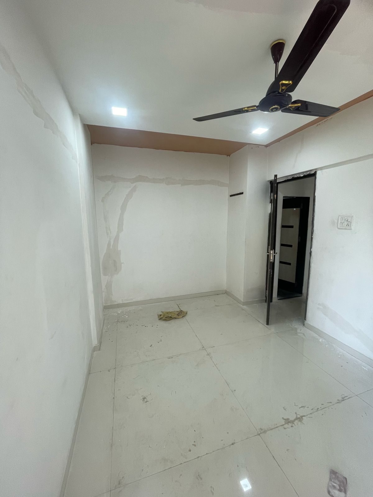 1 BHK Apartment For Sale in RNA NG Canary