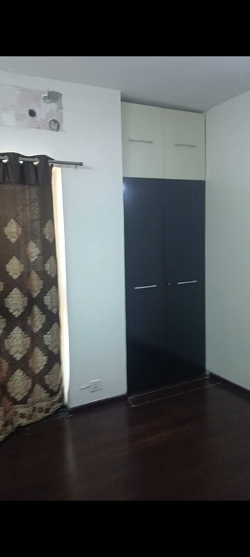 Building Lobby in 3 BHK Independent House at Sector 84 – for Rent