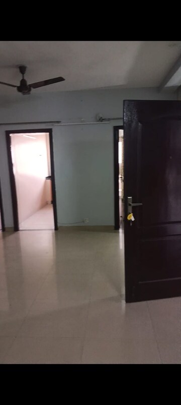 Room in 3 BHK Independent House at Sector 84 – for Rent