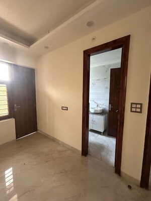 Room in 3 BHK Builder Floor at Green Fields Colony – for Sale