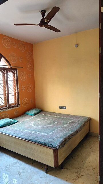 Bedroom in 2 BHK Villa at Ratu Road – for Rent