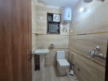 Bathroom in 2 BHK Builder Floor at Palm Residency Chhatarpur, Chattarpur – for Rent
