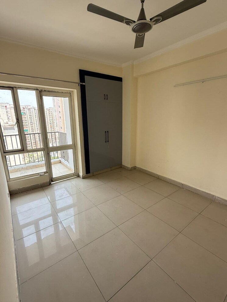 Room, gulshan-bellina 3 Bedroom 999 Sq.Ft. Apartment In Sector 16 Greater Noida Greater Noida 8835068