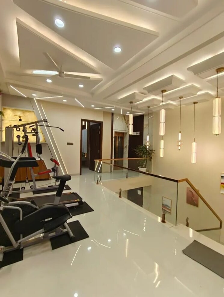 Gym, sector 29 3 Bedroom 2700 Sq.Ft. Builder Floor In Sector 29 Faridabad 8835090