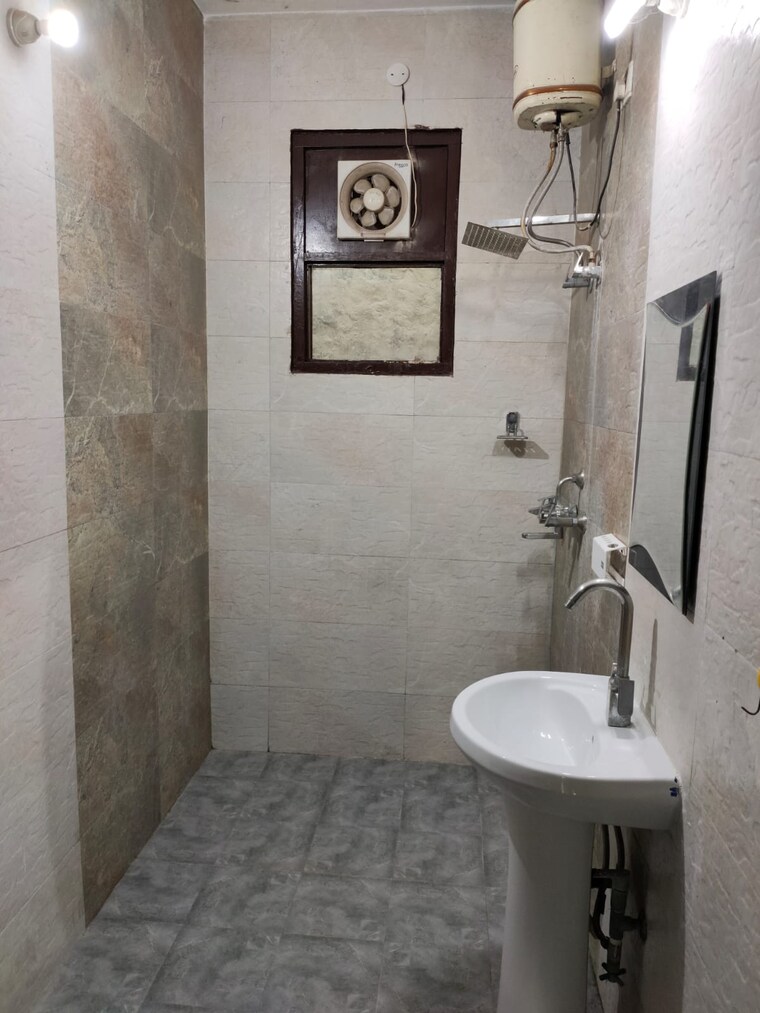 Bathroom, patiala road 6+ Bedroom 3670 Sq.Ft. Independent House In Patiala Road Zirakpur 8835140