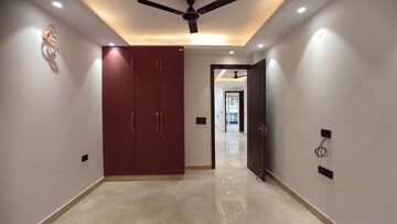 Room in 2 BHK Builder Floor at Saket – for Rent