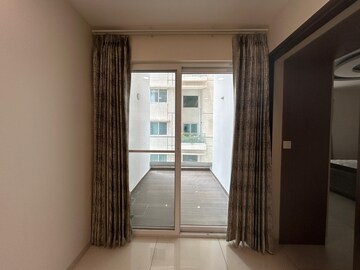 Room in 3 BHK Apartment at Jayabheri The Summit, Narsingi – for Rent