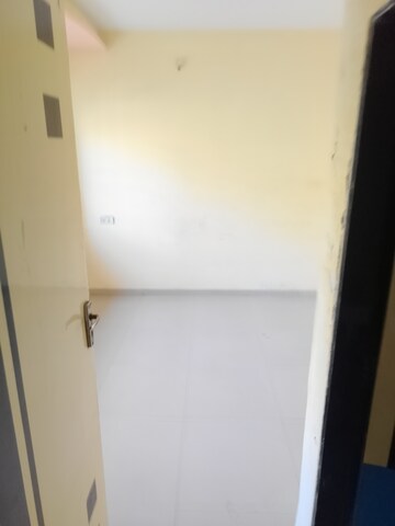 Room in 1 BHK Apartment at Divya Yashwant Park, Nalasopara East – for Sale