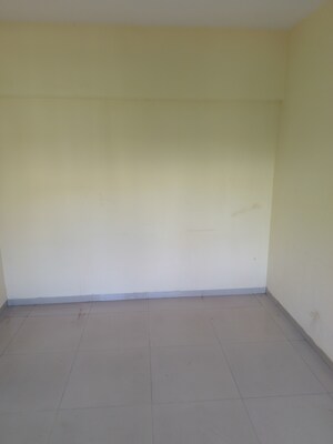 Room in 1 BHK Apartment at Divya Yashwant Park, Nalasopara East – for Sale