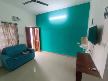 Furnished Amenities in 2 BHK Apartment at Manikonda – for Rent