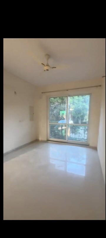 Room in 4 BHK Independent House at BPTP Parkland Pride, Sector 77 – for Rent
