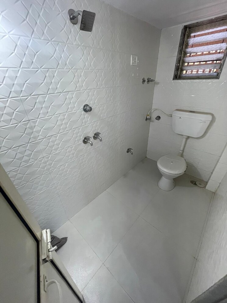 Bathroom, d-kapoor-tower 2 Bedroom 1100 Sq.Ft. Apartment In Bhayandar East Thane 8835114