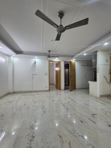 Living Room in 3 BHK Builder Floor at Palm Residency Chhatarpur, Chattarpur – for Rent