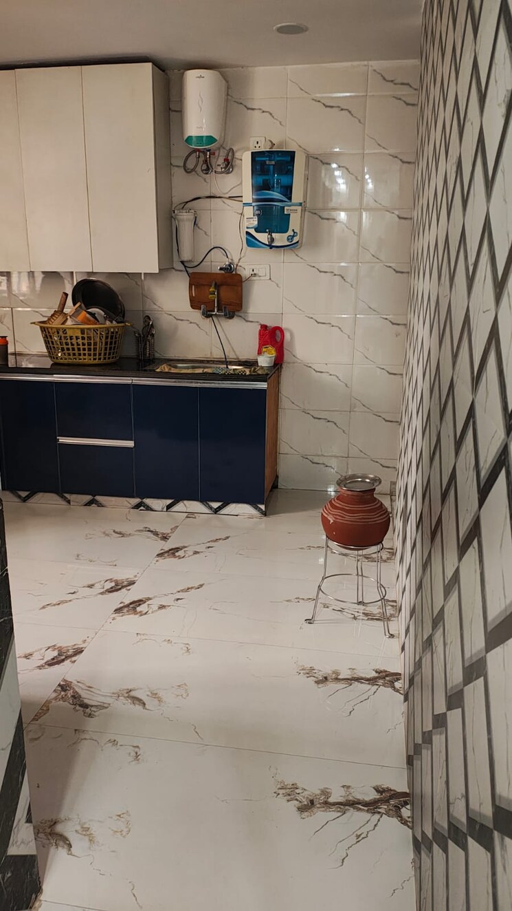 Kitchen, mehrauli 3 Bedroom 1300 Sq.Ft. Builder Floor In Mehrauli Delhi 8835173