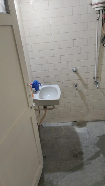Bathroom in 1 BHK Apartment at Manik Baug – for Rent