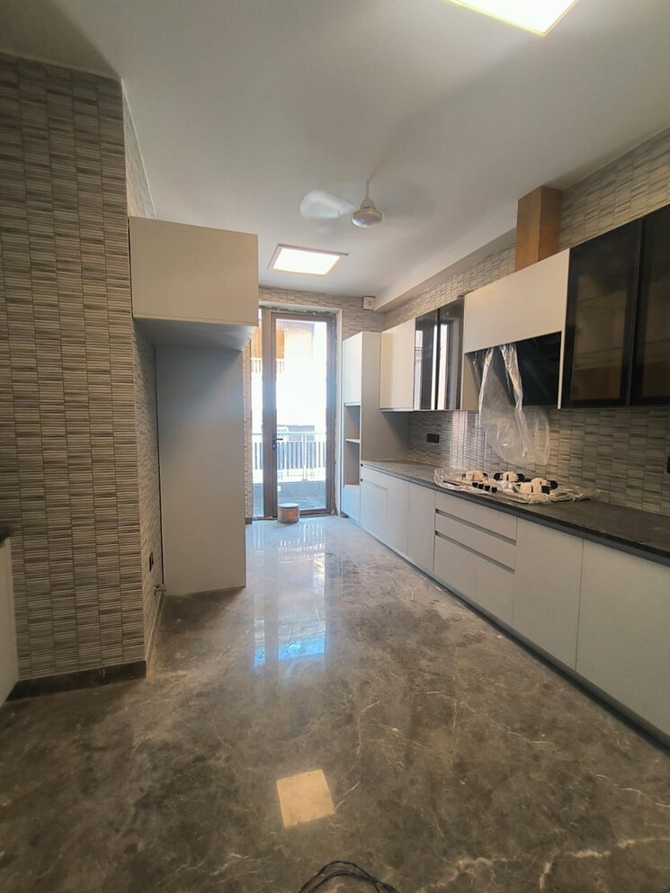 Kitchen, south extension ii 4 Bedroom 500 Sq.Yd. Builder Floor In South Extension ii Delhi 8835191