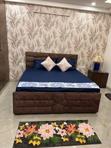 Bedroom in 3 BHK Builder Floor at Saket – for Rent