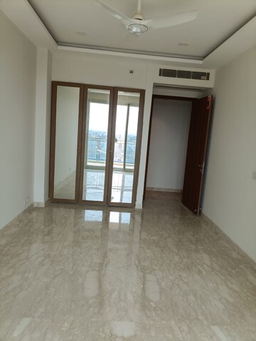 Room in Studio Apartment at Central Park 3 The Room, Sohna Sector 33 – for Sale