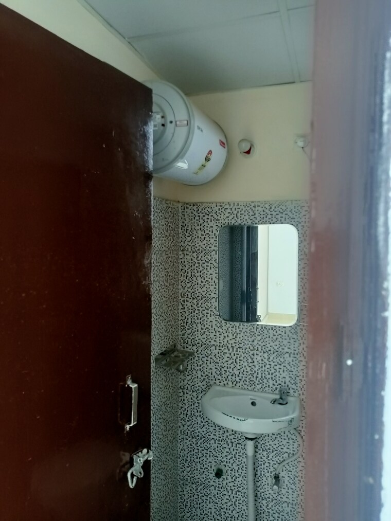 Bathroom, breez-global-heights 2 Bedroom 709 Sq.Ft. Apartment In Sohna Sector 33 Gurgaon 8835198