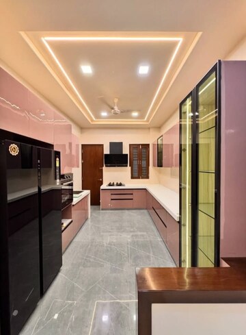 Building Lobby in 3.5 BHK Builder Floor at Sector 19 – for Sale
