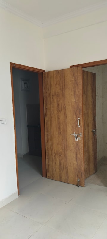 Building Lobby in Studio Builder Floor at Sector 26 – for Sale