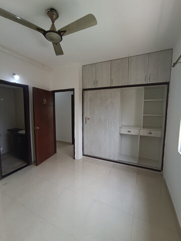 Room in 3 BHK Apartment at Pramuk Aqua Heights, Electronic City Phase I – for Rent