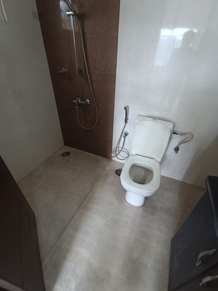 Bathroom, pramuk-aqua-heights 3 Bedroom 1605 Sq.Ft. Apartment In Electronic City Phase I Bangalore 8835179