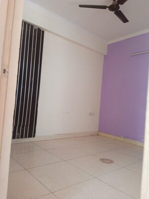 Room in 2 BHK Apartment at Value Meadows Vista, Raj Nagar Extension – for Sale