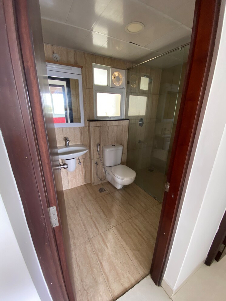 Bathroom, prestige-lakeside-habitat-villas 3 Bedroom 1655 Sq.Ft. Apartment In Varthur Bangalore 3124228