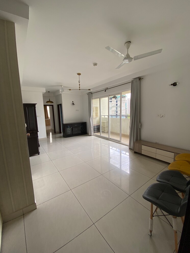 Living Room, prestige-lakeside-habitat-villas 3 Bedroom 1655 Sq.Ft. Apartment In Varthur Bangalore 3124228