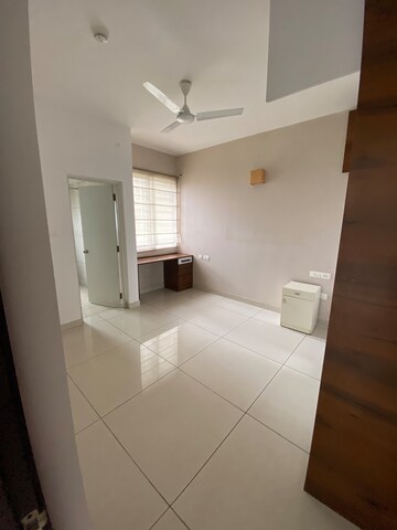 Bathroom in 3 BHK Apartment at Prestige Lakeside Habitat Villas, Varthur – for Rent