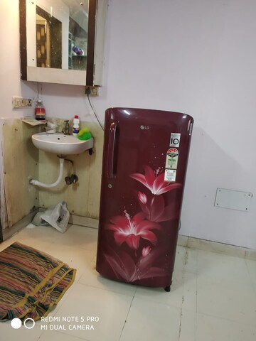Furnished Amenities in Studio Apartment at Jumbo Darshan, Andheri East – for Rent