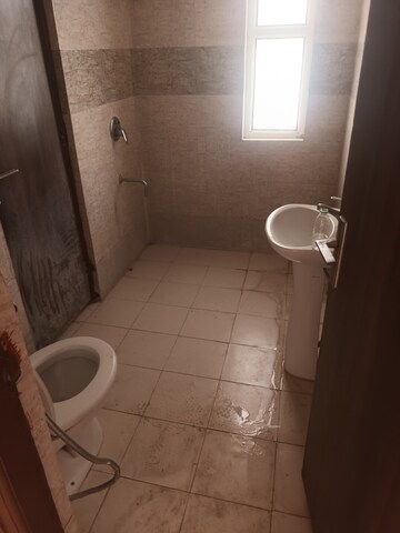 Bathroom in 4 BHK Apartment at Supertech Ecovillage I, Sector 1 Greater Noida – for Rent