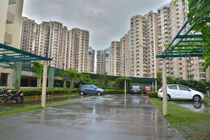 3.5 BHK + Servant Room 1695 Sq.Ft. Apartment in Paramount Floraville