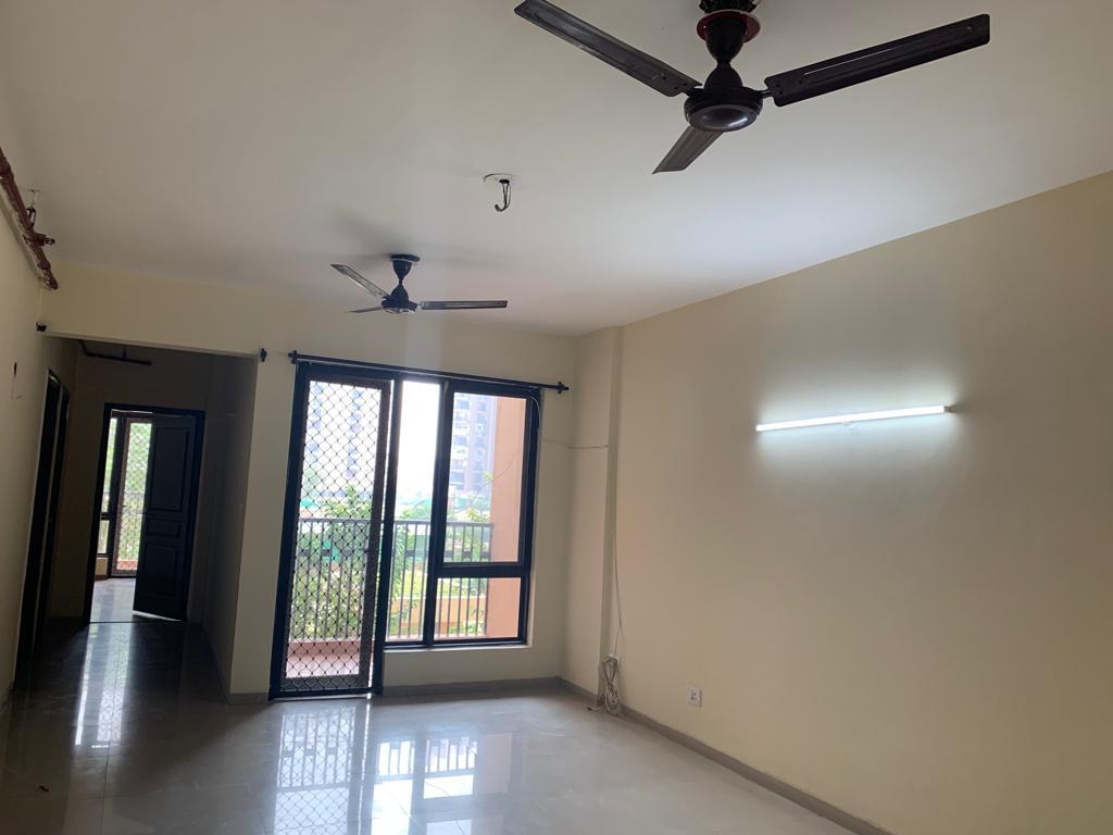 2 BHK 1040 Sq.Ft. Apartment in Logix Blossom County