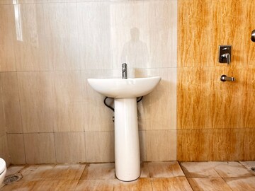 Bathroom in 3 BHK Apartment at Aditya Empress Towers, Shaikpet – for Rent