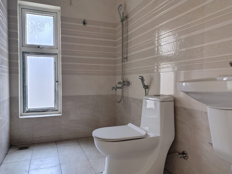 Bathroom, ganguly-4-sight-grand-castle 3 Bedroom 1523 Sq.Ft. Apartment In Garia Kolkata 8835390