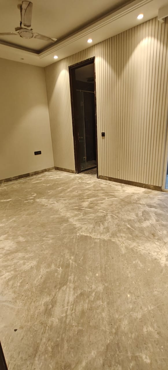 4 BHK + Servant Room Builder Floor For Sale in Greater Kailash II