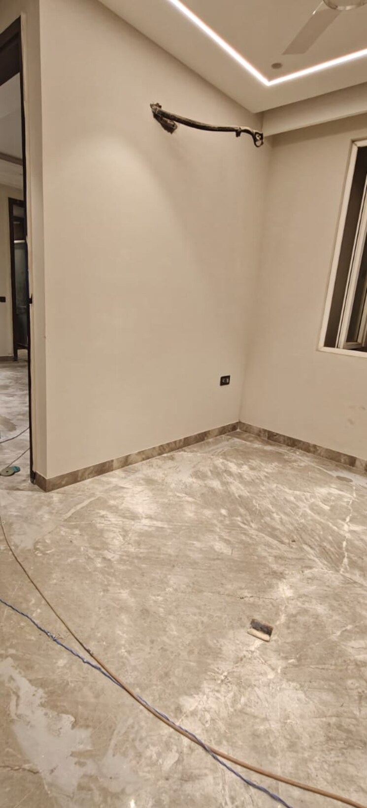 Room, greater kailash ii 4 Bedroom 2250 Sq.Ft. Builder Floor In Greater Kailash ii Delhi 8823202