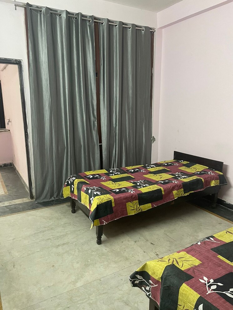 Bedroom, rwa-apartments-sector-70 2 Bedroom 950 Sq.Ft. Apartment In Sector 70 Noida 8835424