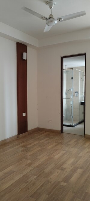 Room in 1 BHK Apartment at Kashish Manor One, Sector 111 – for Sale