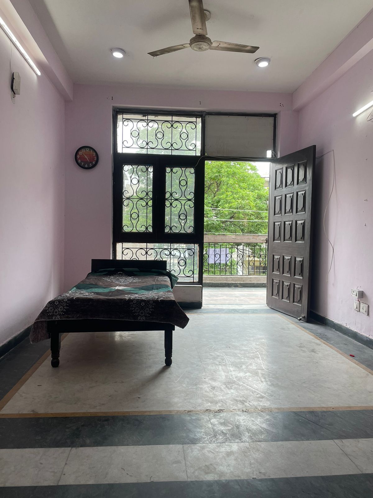 2 BHK + Pooja Room Apartment For Rent in Blessed Homes