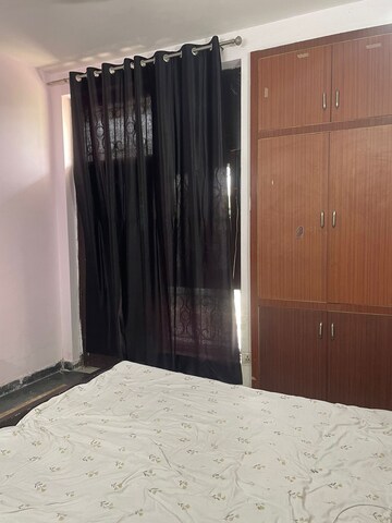 Room in 2 BHK Apartment at Blessed Homes, Sector 70 – for Rent