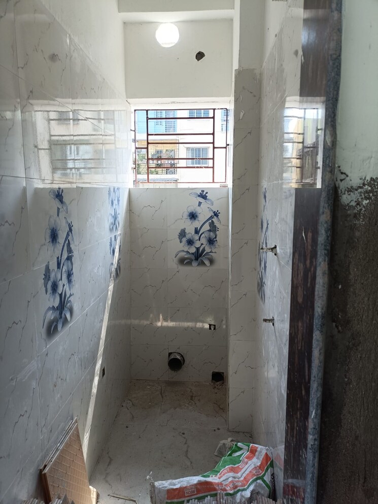 Bathroom, new town 2 Bedroom 878 Sq.Ft. Apartment In New Town Kolkata 8835550