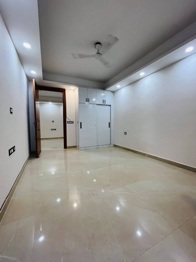 Room, saket 3 Bedroom 1200 Sq.Ft. Builder Floor In Saket Delhi 8835501