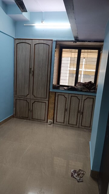 Room in 2 BHK Apartment at Goregaon West – for Rent