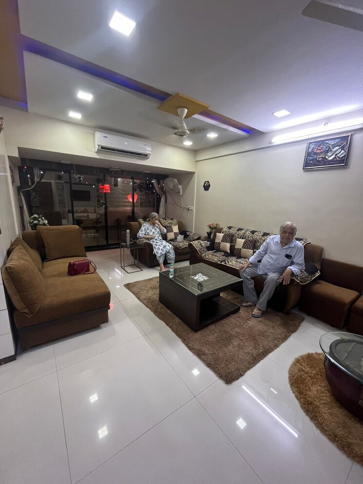 Living Room, vaibhavlaxmi-queens-glory 3 Bedroom 1300 Sq.Ft. Apartment In Chembur Mumbai 8835486